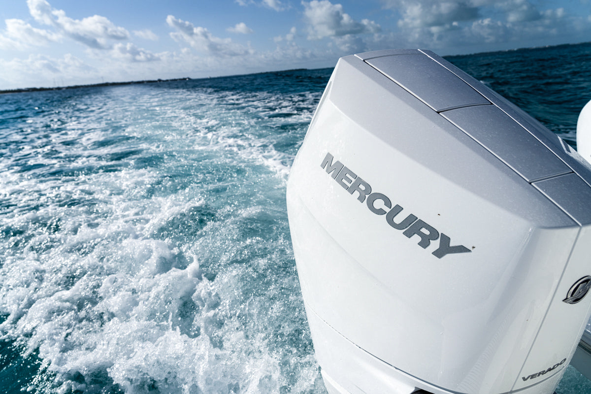 Mercury 200hp White DTS Outboard 200CXL Counter Rotation | Digital Throttle and Shift, Electric Start, 25" Shaft